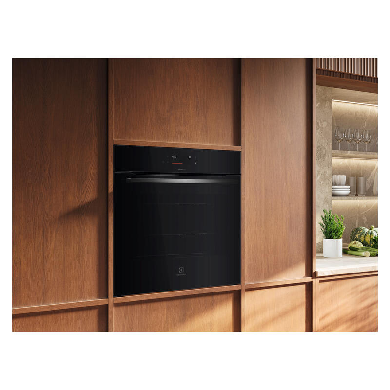 Electrolux 16 Function Steam Bake Pyrolytic Oven (Series 600)