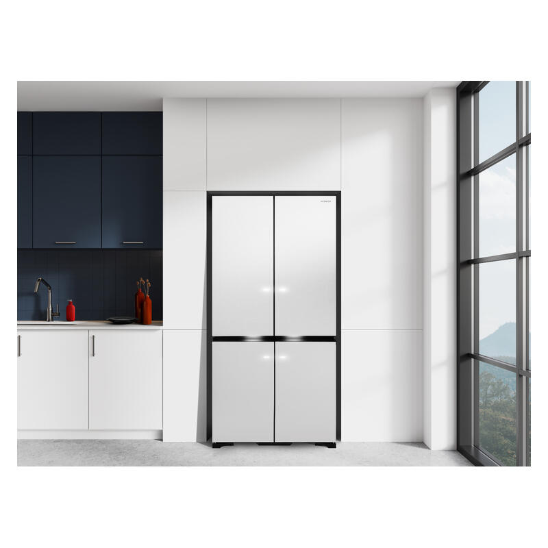 Hitachi 569L Quad Door Fridge Freezer - Matte White Glass