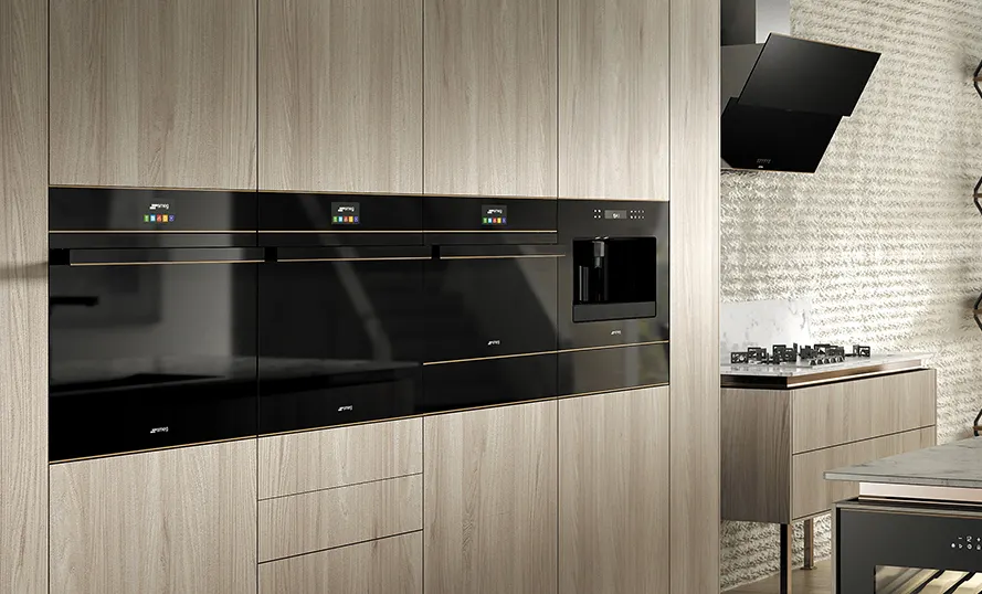 Black is Back at Designer Appliances