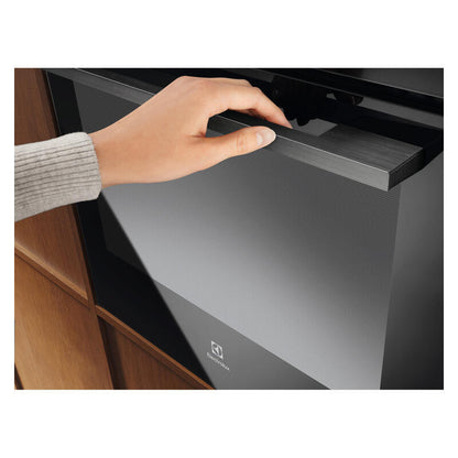 Electrolux 21 Function Cook Assist Pyrolytic Oven (Series 700)