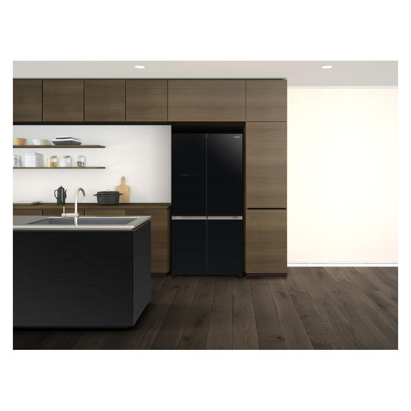 Hitachi 569L Quad Door Fridge Freezer - Matte Black Glass
