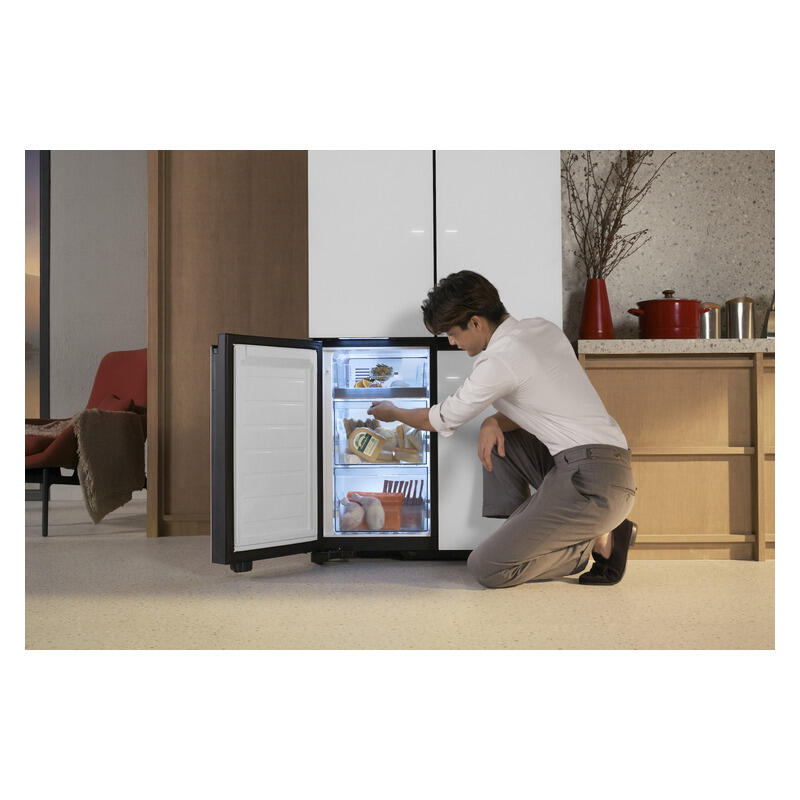 Hitachi 569L Quad Door Fridge Freezer - Matte White Glass