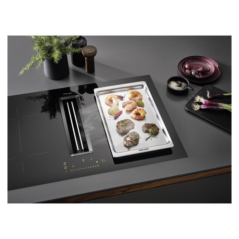 Miele Induction Cooktop with Integrated Extractor - Black
