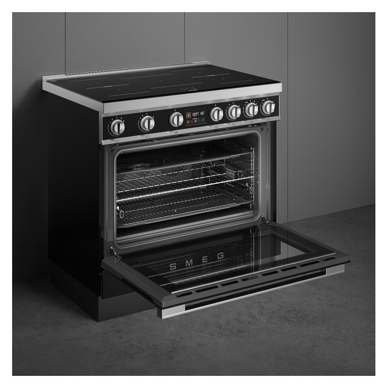 Smeg 90cm Portofino Induction Pyrolytic Freestanding Oven - Black